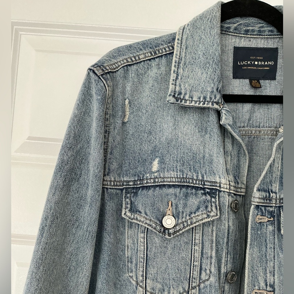 Lucky Brand Oversized Denim Jacket Unisex Size Small - Picture 4 of 8